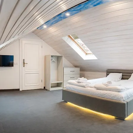 Bed & Breakfast Dworek Admiral