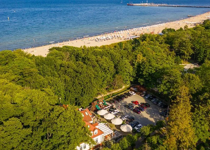 Alojamento de Acomodação e Pequeno-almoço Dworek Admiral 3*