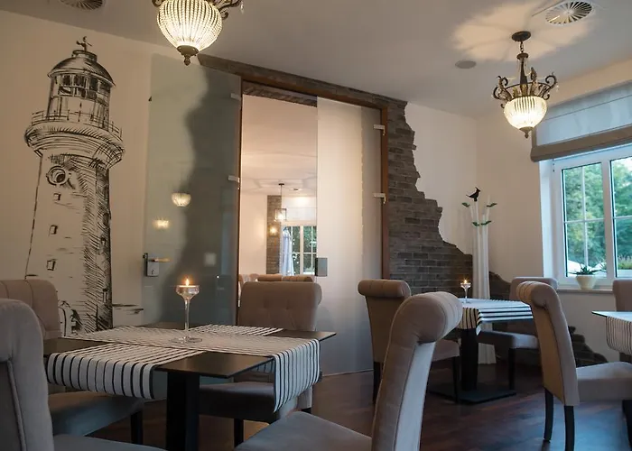 Dworek Admiral Bed & Breakfast Sopoty