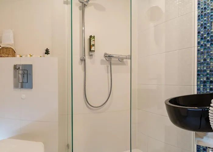 Dworek Admiral Alojamento de Acomodação e Pequeno-almoço 3*